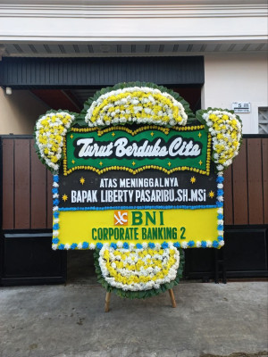 Papan Bunga Duka di Kabat