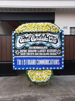 Papan Bunga Duka di Kabat